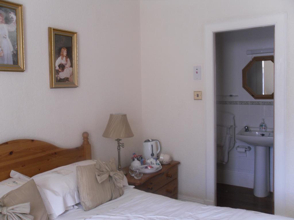 Ardfern Guest House Perth Quarto foto